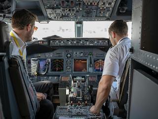 Read more about the article The Global Pilot Shortage Crisis