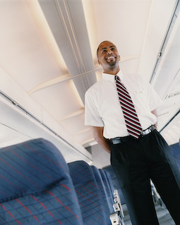 Read more about the article Essential Guide To Flight Attendant Classes